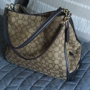 EUC Coach signature canvas shoulder bag